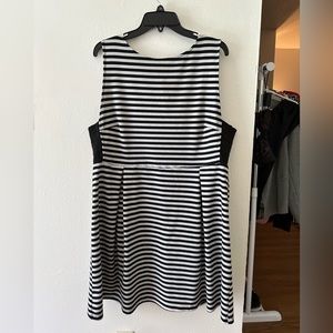 Forever 21 Plus Size 2X Fit and Flare Striped Skater Dress